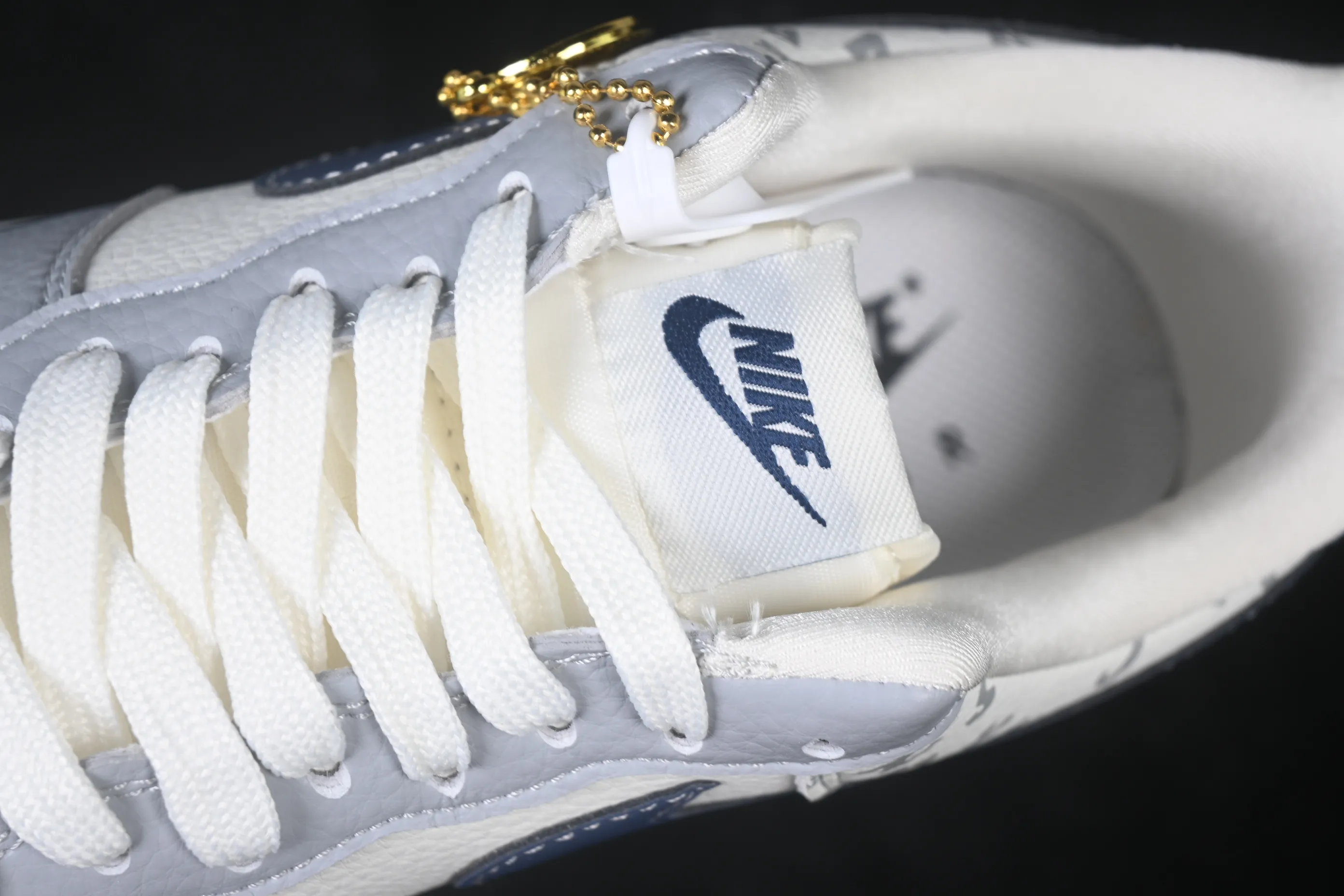 All categories Nk Air Force 1 Air Force series Nk Air Force 1 Low Air Force low-top Nike Air Force 1'07 Low joint model Air Force 1 low-top casual sneakers WY0655-115